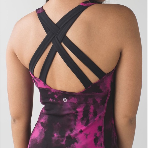 Lululemon Enhearten Tank
Blooming Pixie Raspberry Black/Black - Picture 3 of 16